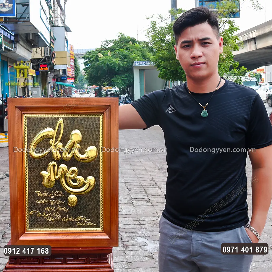 Vật phẩm thể hiện tấm l&ograve;ng hiếu k&iacute;nh của con ch&aacute;u với &ocirc;ng b&agrave; cha mẹ